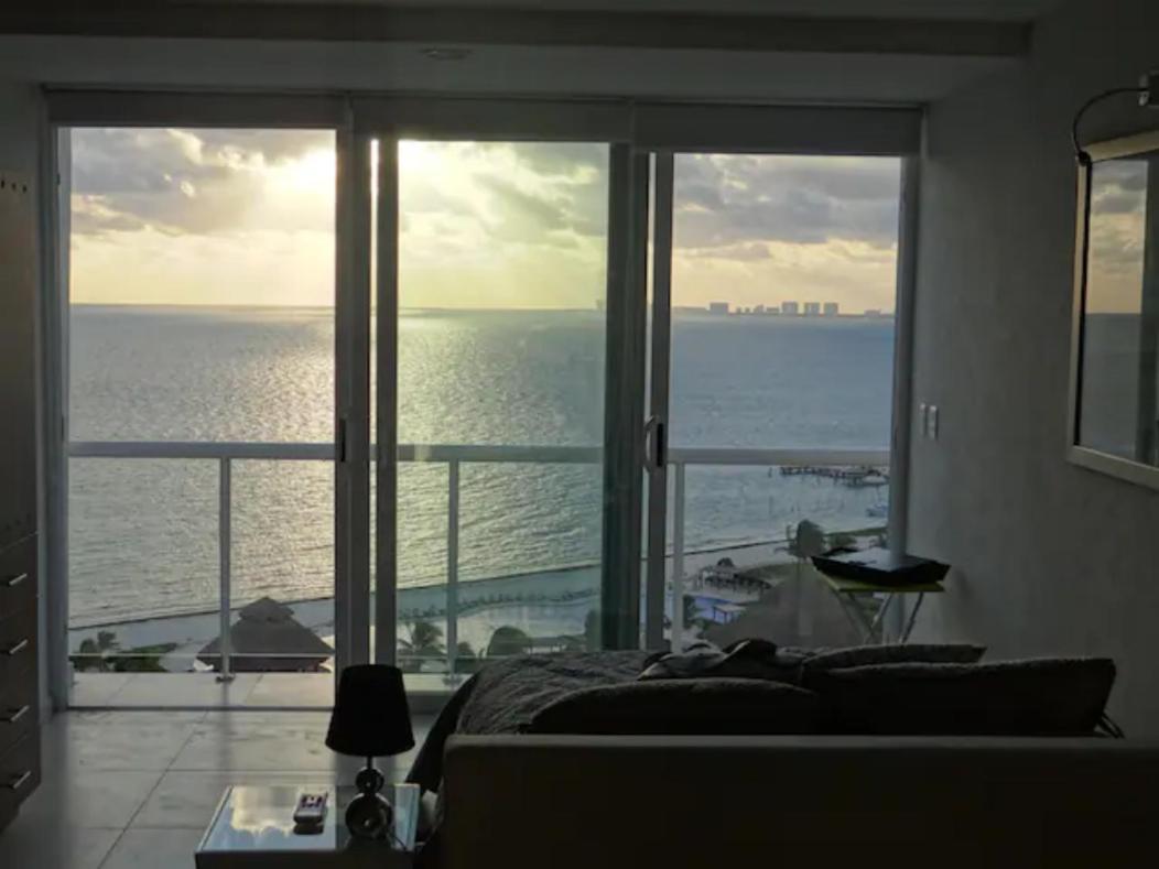 Amara Cancun Beachfront Condo ภายนอก รูปภาพ