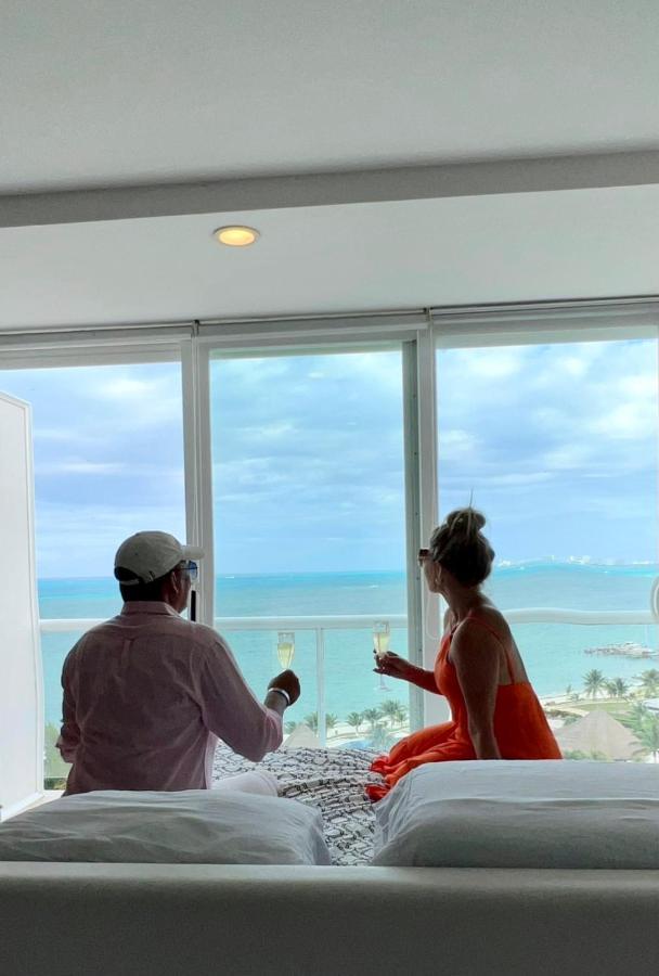Amara Cancun Beachfront Condo ภายนอก รูปภาพ